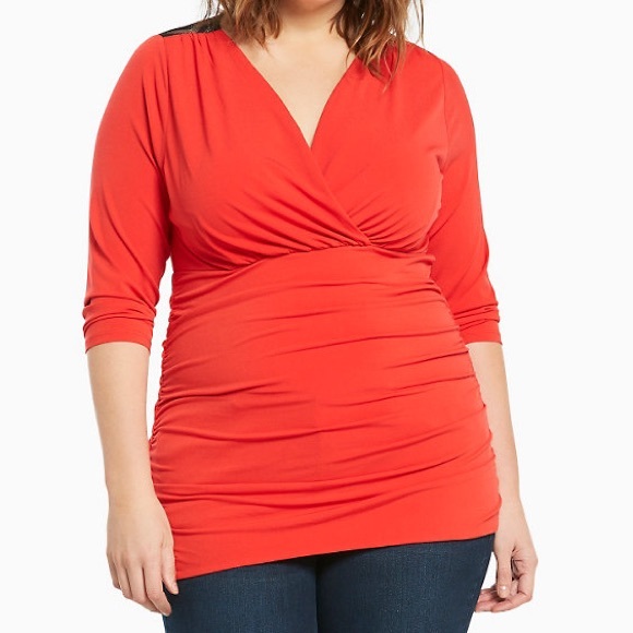 NWOT Torrid Shirred Lace Inset Surplice Top - Picture 5 of 6